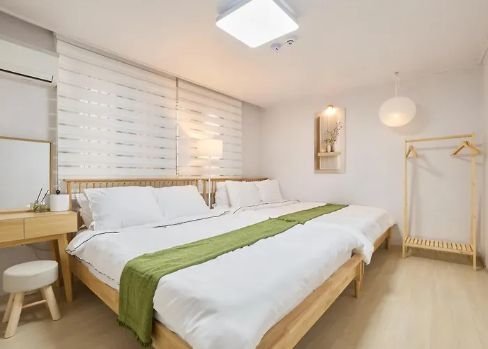 New Sinchon 5min, 3room, Near Hongdae,ddp, Seongsu 20min, Free Wifi,ott Séoul