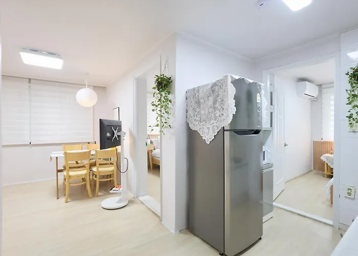 New Sinchon 5min, 3room, Near Hongdae,ddp, Seongsu 20min, Free Wifi,ott Hotel Séoul