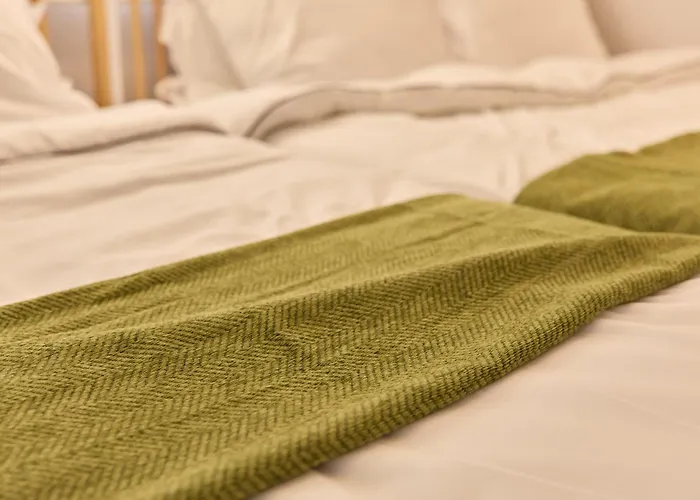 Hotel New Sinchon 5min, 3room, Near Hongdae,ddp, Seongsu 20min, Free Wifi,ott Séoul